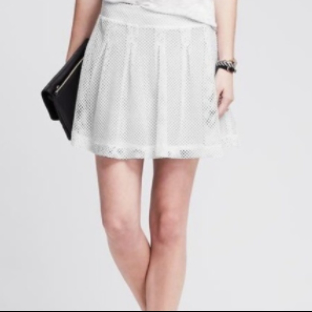 NWOT Banana Republic White Eyelet Mini Skirt